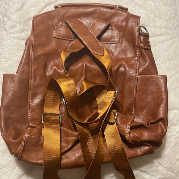 Brown backpack - Picture 3 of 3